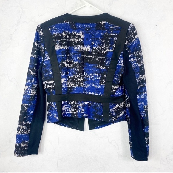 [BCBG MaxAzria] Blue Orient Print Keeley Blazer Jacket - Picture 2 of 10